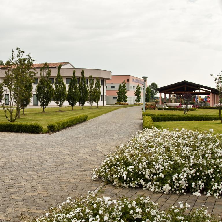 Hotel Novarello Granozzo con Monticello Exteriér fotografie