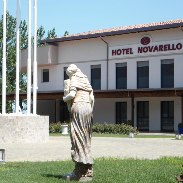 Hotel Novarello Granozzo con Monticello Exteriér fotografie