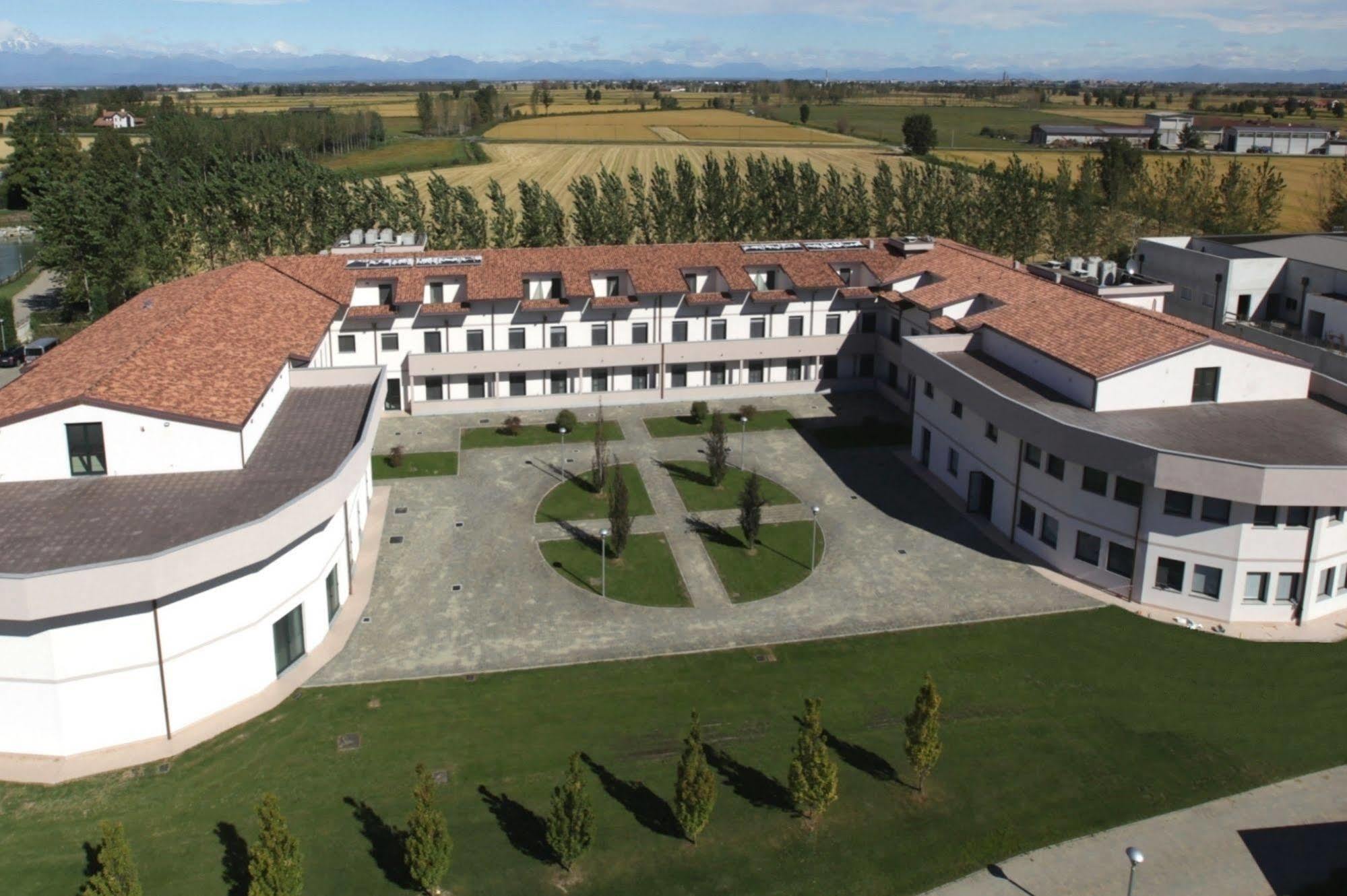 Hotel Novarello Granozzo con Monticello Exteriér fotografie